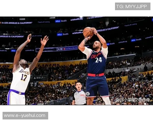 快船与湖人激战正酣谁能在这场德比中笑到最后